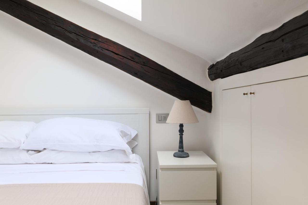 Elegant P.Venezia Attic Lejlighed Milano Eksteriør billede