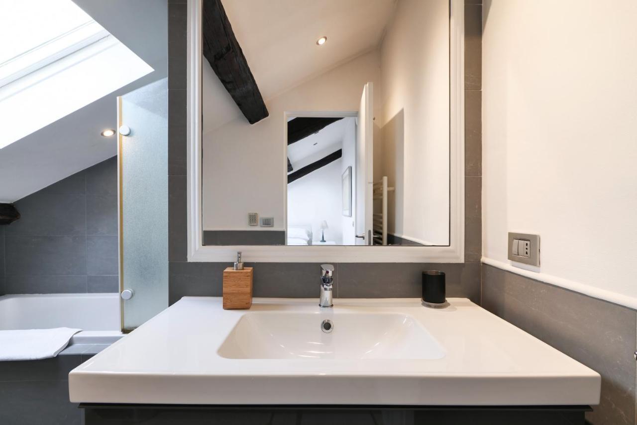 Elegant P.Venezia Attic Lejlighed Milano Eksteriør billede