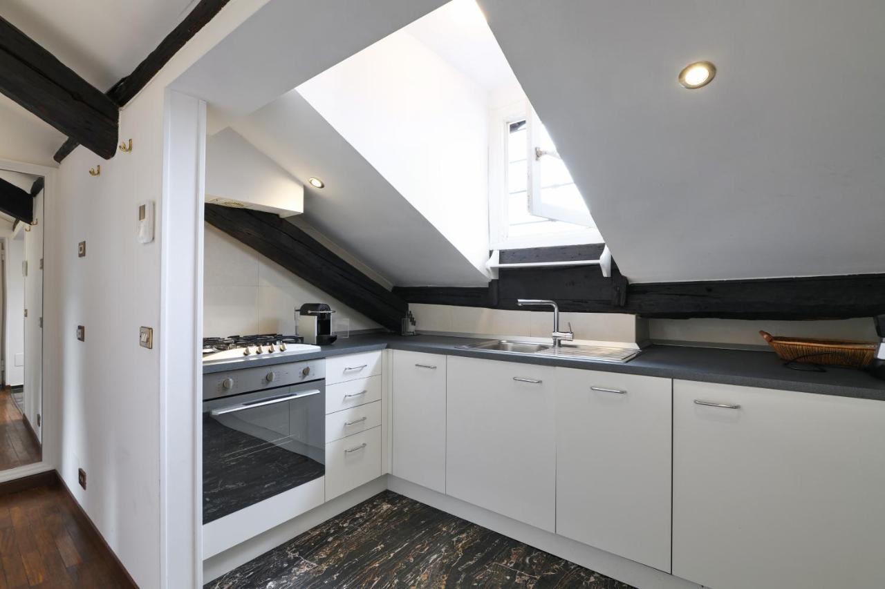 Elegant P.Venezia Attic Lejlighed Milano Eksteriør billede