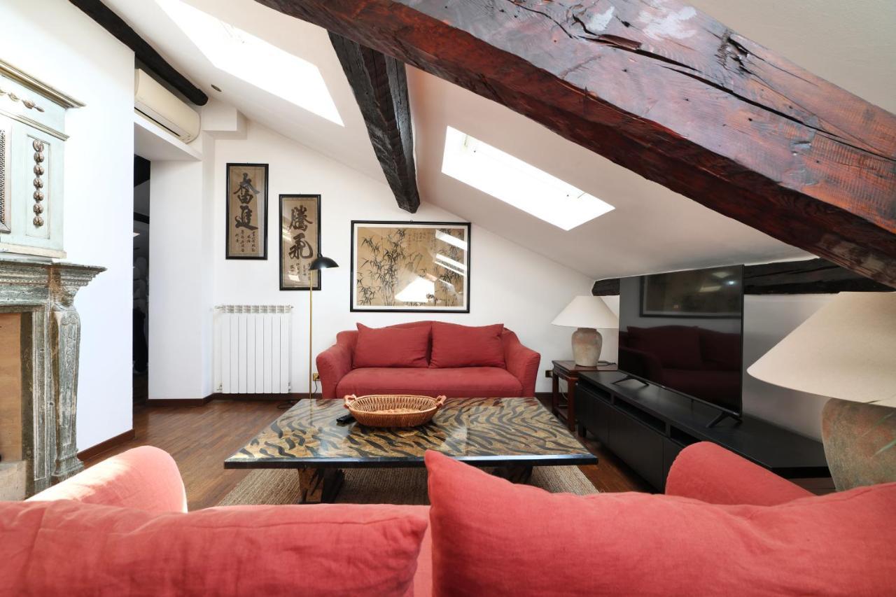 Elegant P.Venezia Attic Lejlighed Milano Eksteriør billede